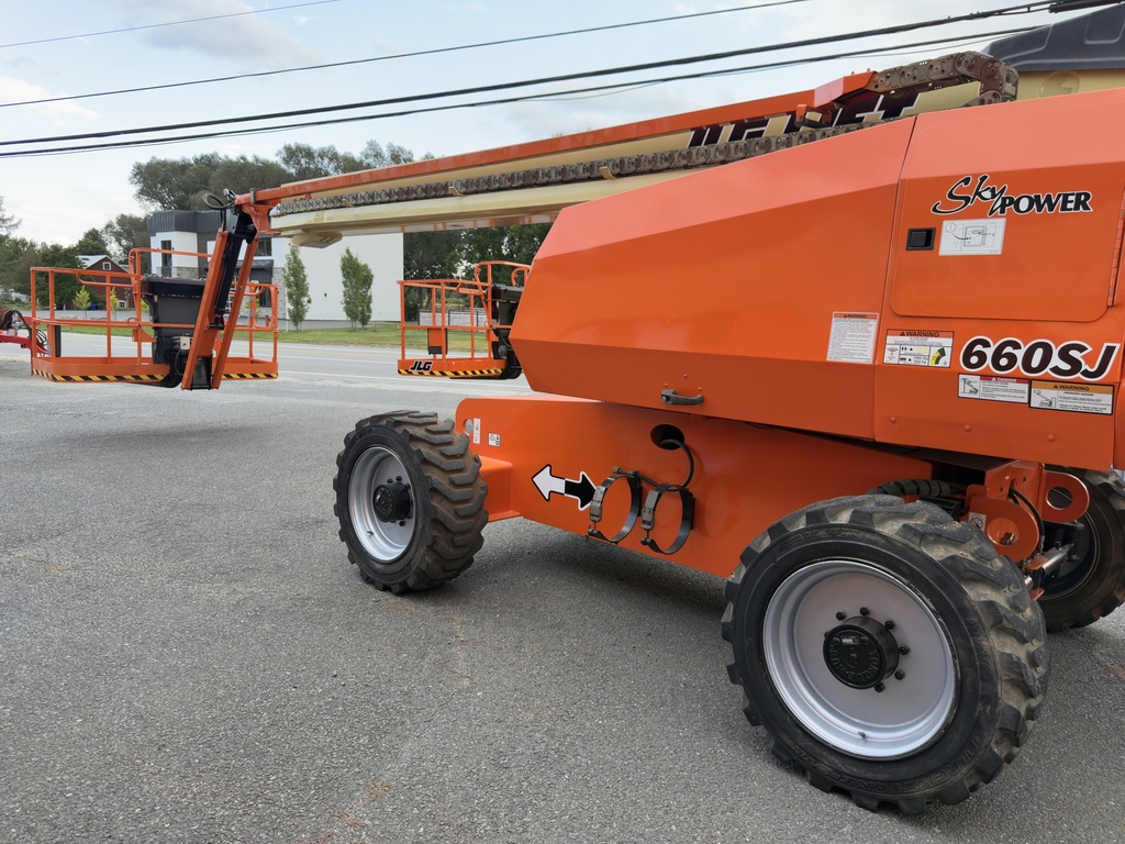Nacelle téléscopique JLG 660SJ 4RM Bi-carburant