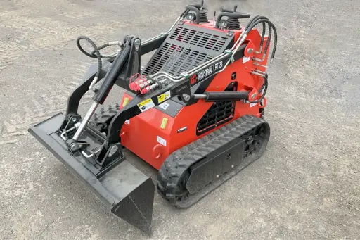 [CZLRT232404010202] Mini Compact Track Loader AGT LRT23 (2024)